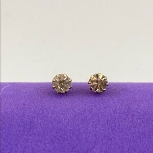 💛 Vintage Gold Plated Crystal Stud Earrings